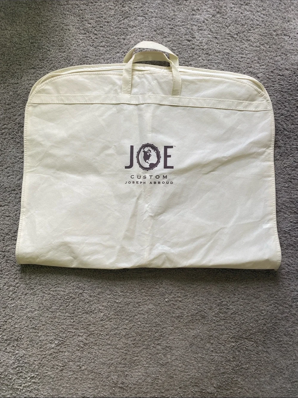 Joseph Abboud Custom Garment Travel Bag Cream 2-way Zipper Closure